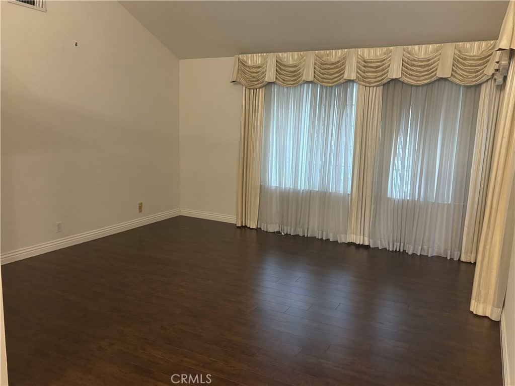 16575 Echo Hill Way Property Photo 8