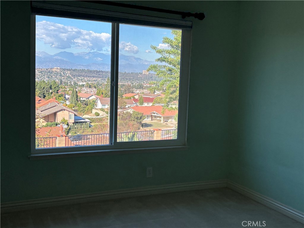 16575 Echo Hill Way Property Photo 9