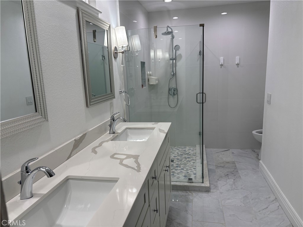 16575 Echo Hill Way Property Photo 12