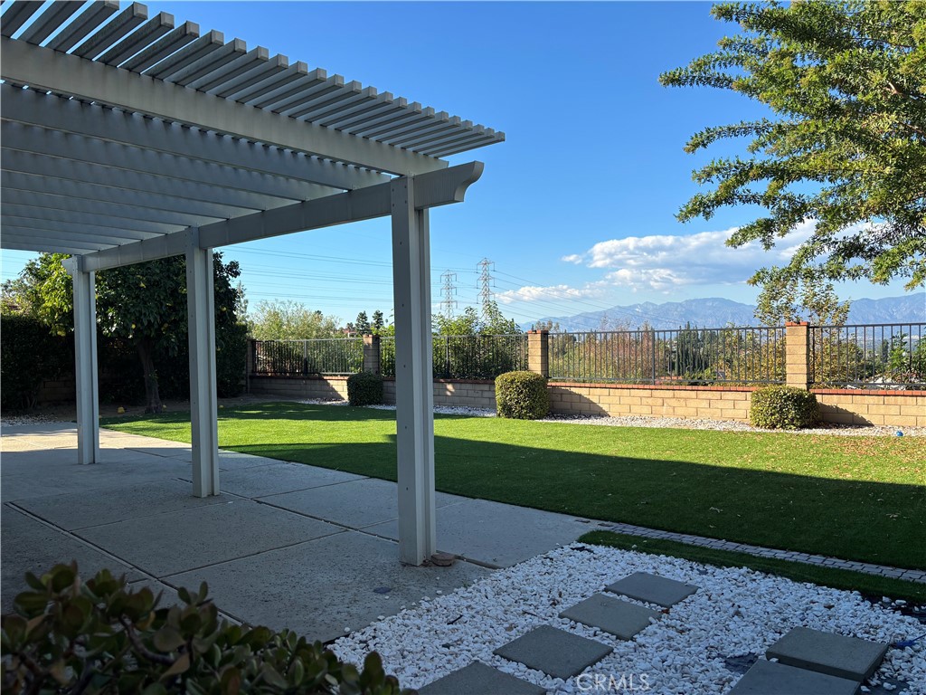 16575 Echo Hill Way Property Photo 15