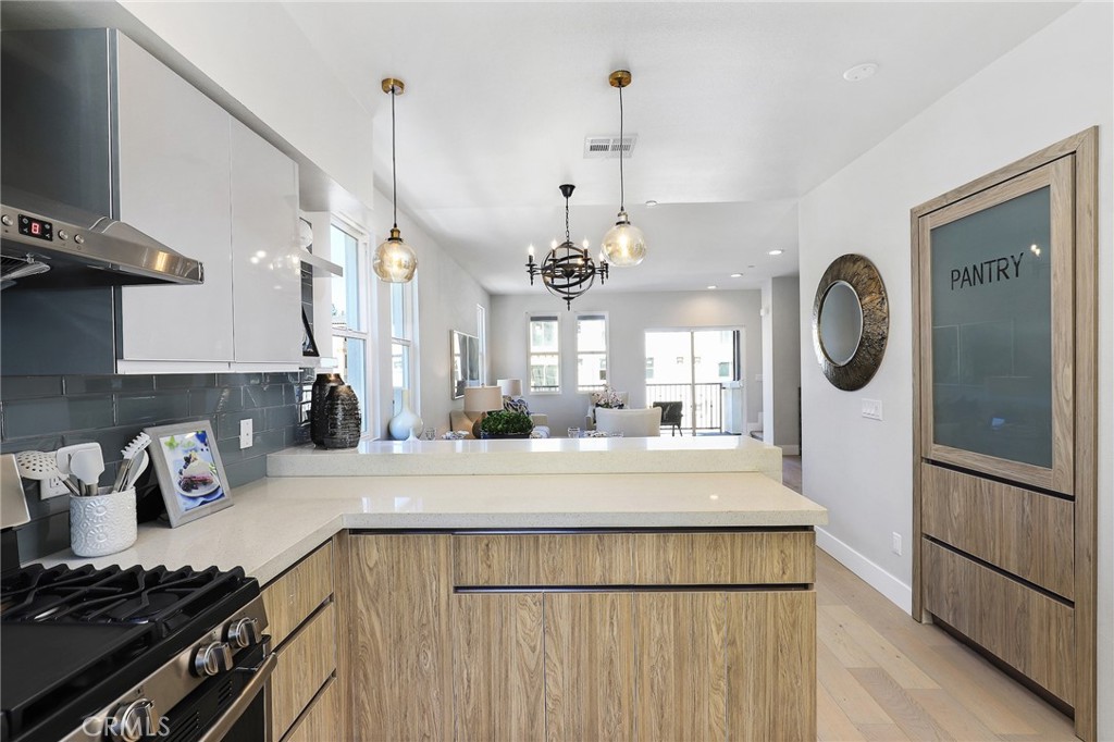 27 Turnberry Lane Property Photo 18
