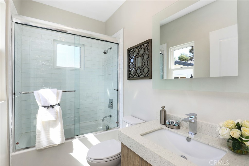 27 Turnberry Lane Property Photo 23