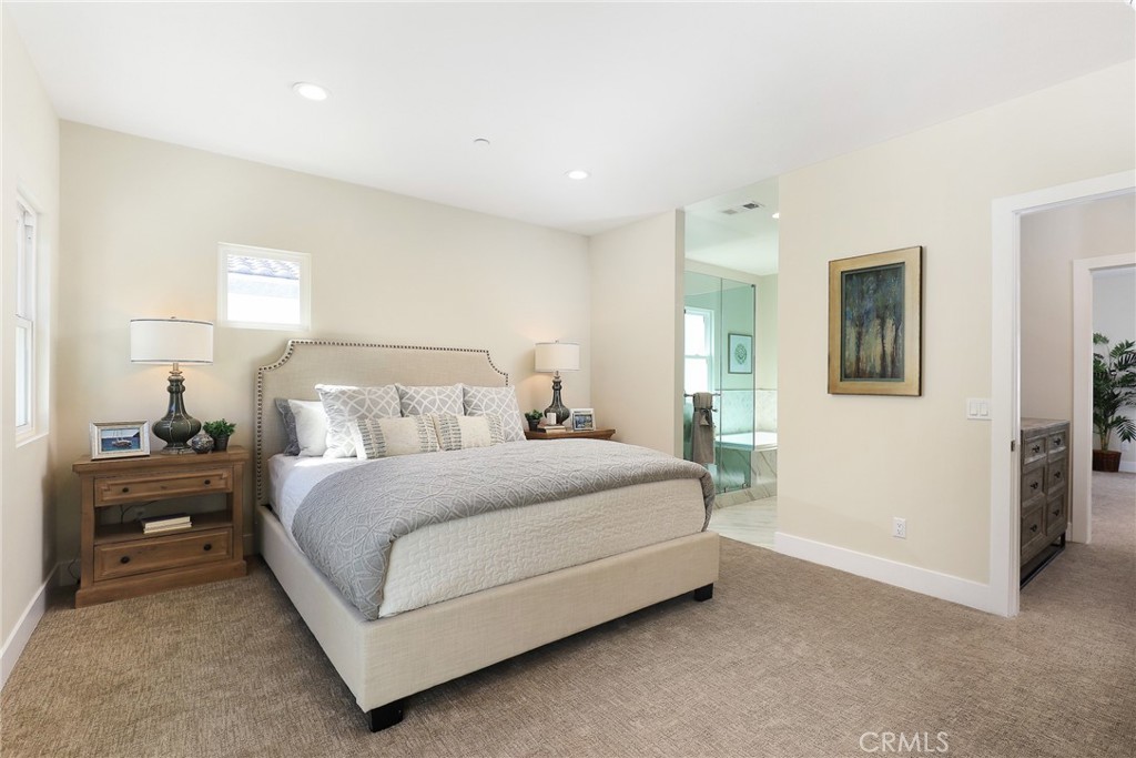 27 Turnberry Lane Property Photo 49