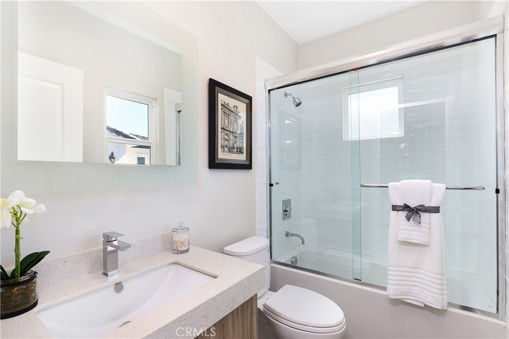 27 Turnberry Lane Property Photo 54
