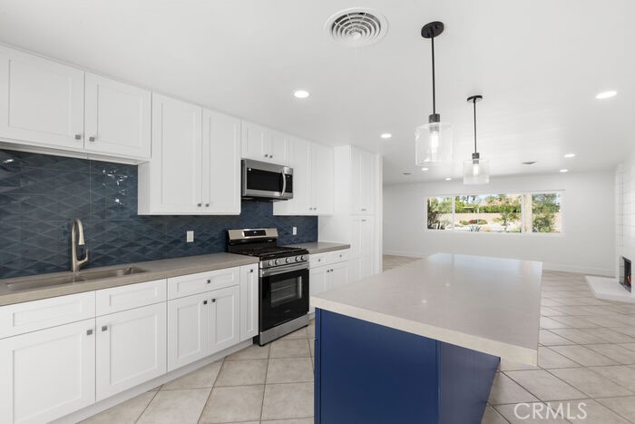 44575 Deep Canyon Property Photo 6