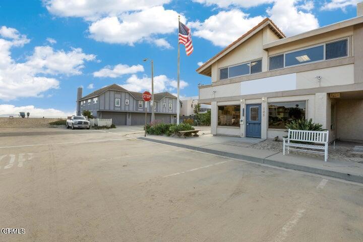 105 Los Altos Street Property Photo 1