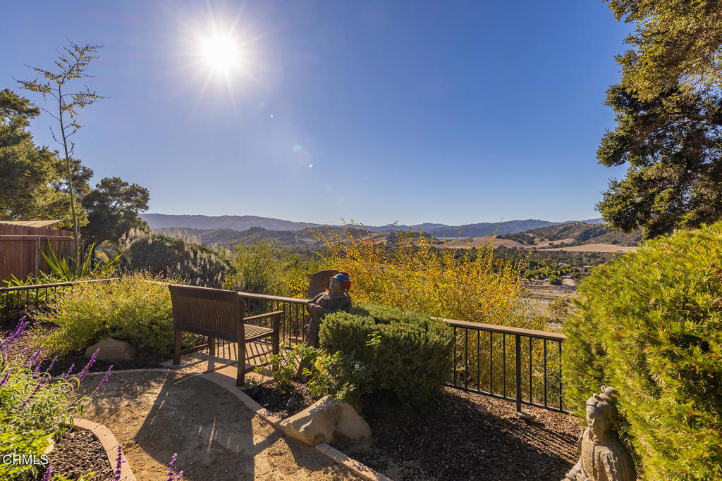 10 Puesta Del Sol Property Photo