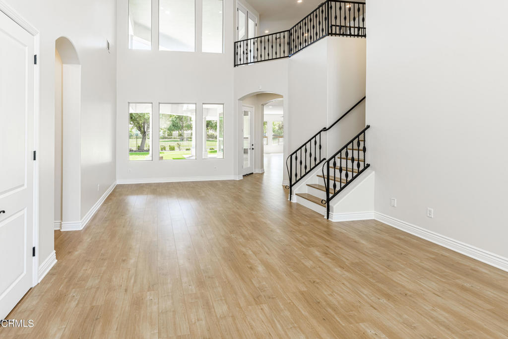 2416 Edingal Drive Property Photo 8