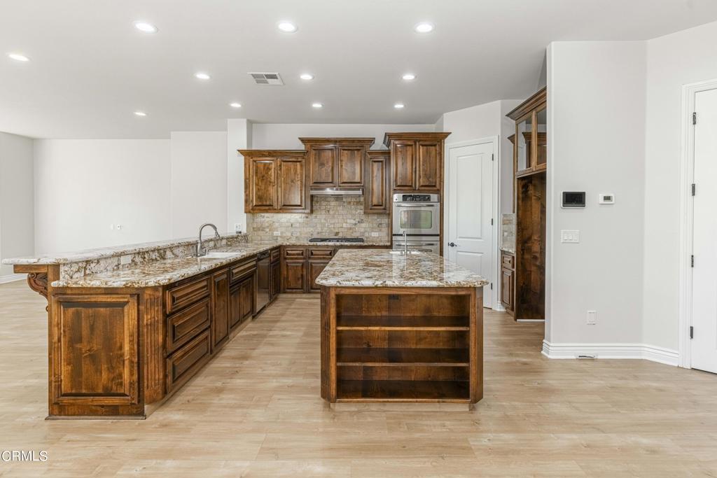 2416 Edingal Drive Property Photo 12