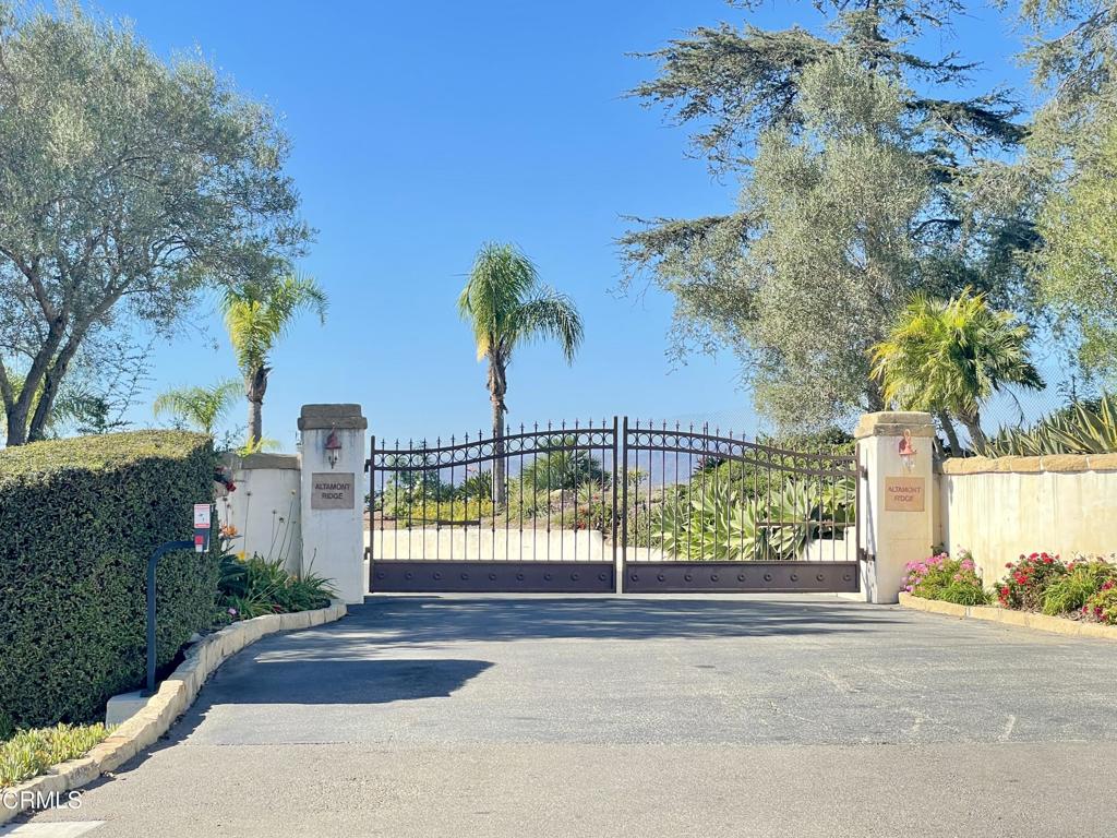 58 Altamont Way Property Photo
