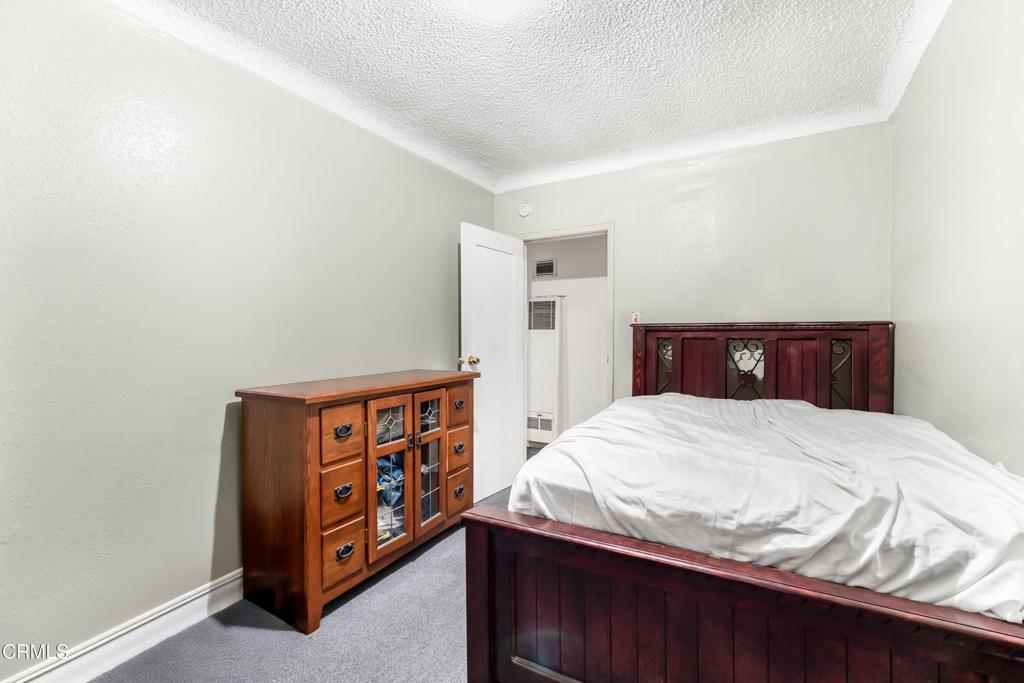 2701 S La Brea Avenue Property Photo 14