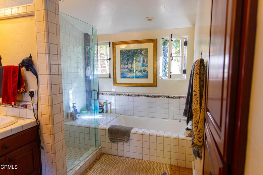1859 Hillcrest Drive Property Photo 15