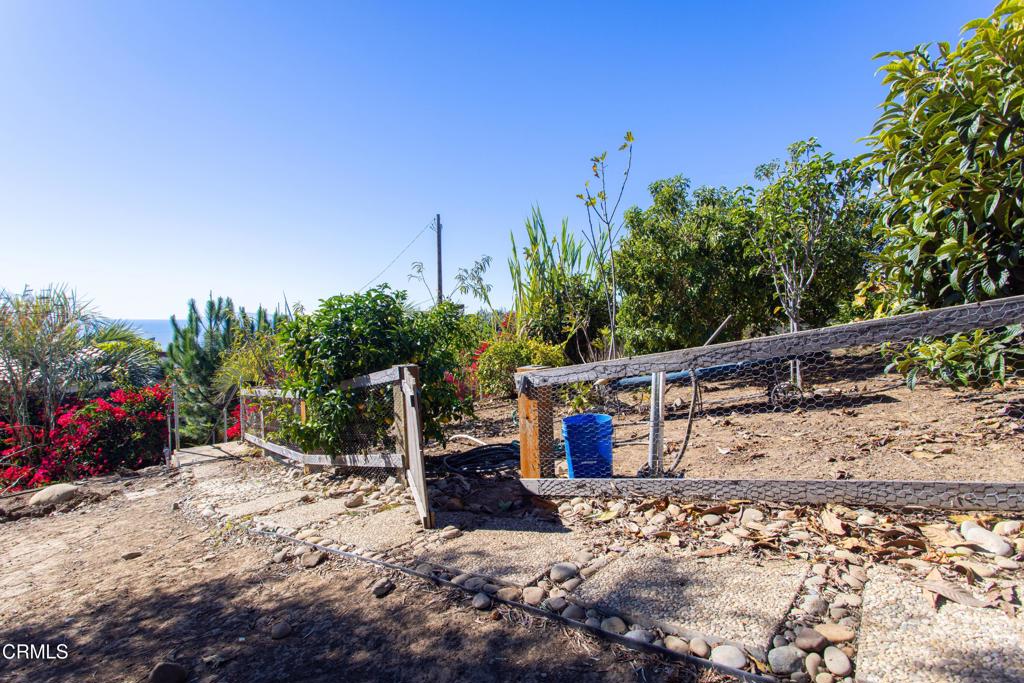 1859 Hillcrest Drive Property Photo 27