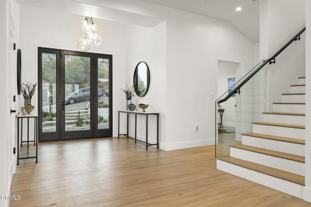5558 Crestone Court Property Photo 8