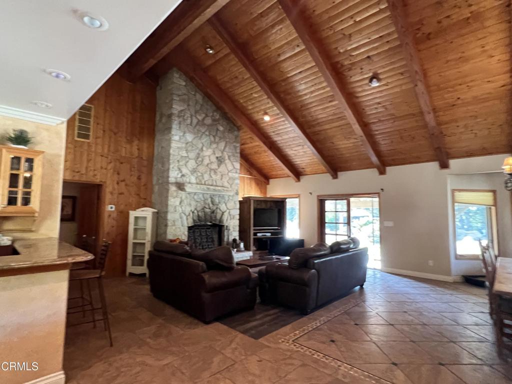 6351 Turfway Road Property Photo 10