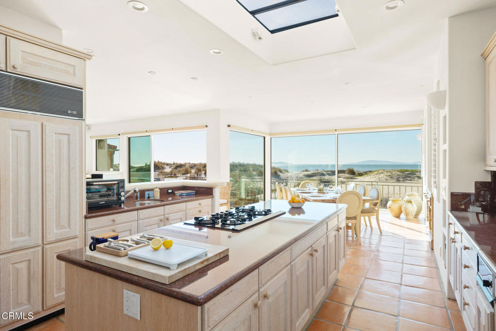 1571 Mandalay Beach Road Property Photo 3