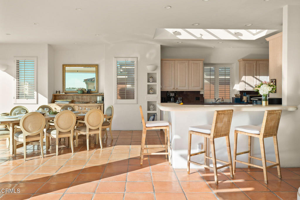 1571 Mandalay Beach Road Property Photo 33