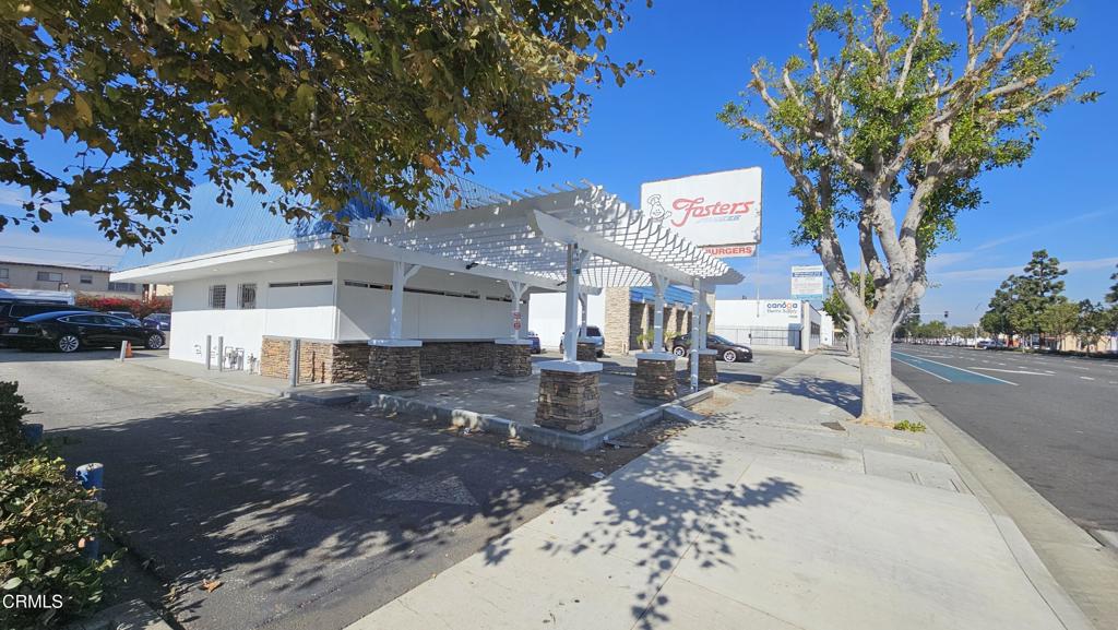 11969 Hawthorne Boulevard Property Photo 3