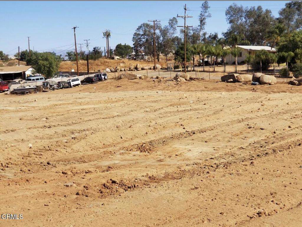28050 Ca-74 Property Photo 5
