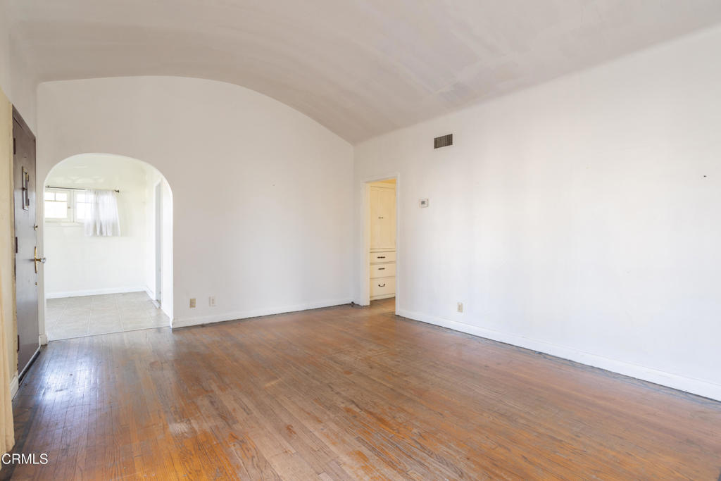 6960 Valjean Avenue Property Photo 13