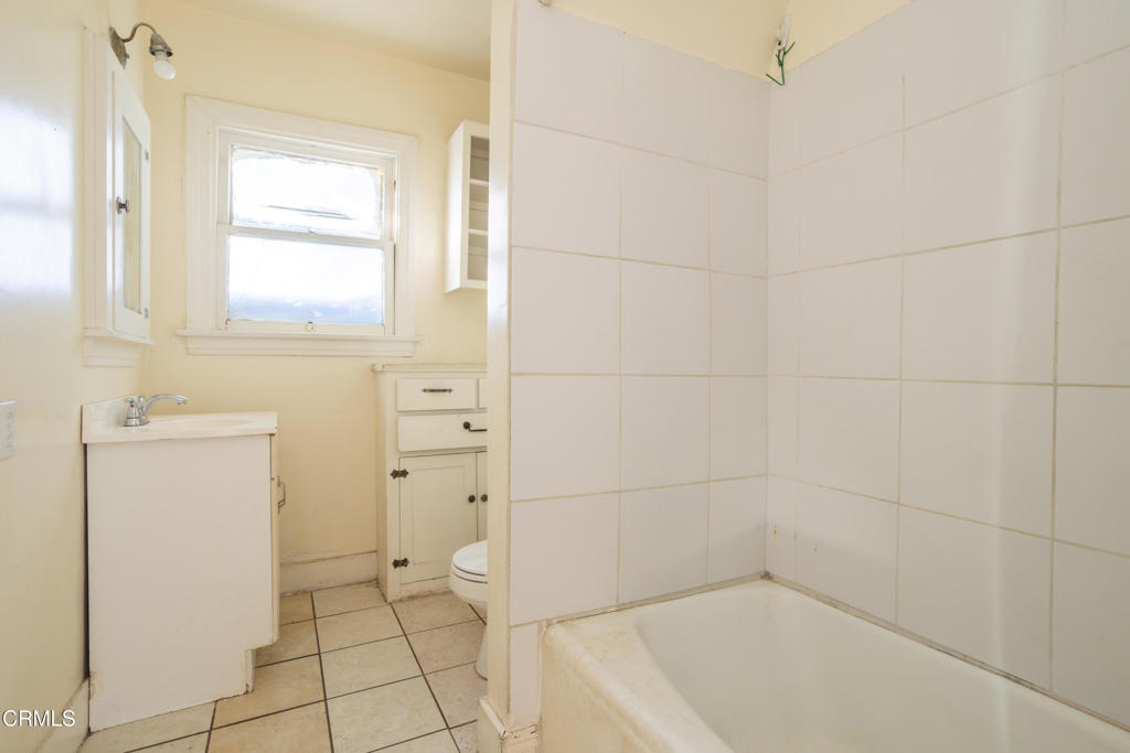 6960 Valjean Avenue Property Photo 17