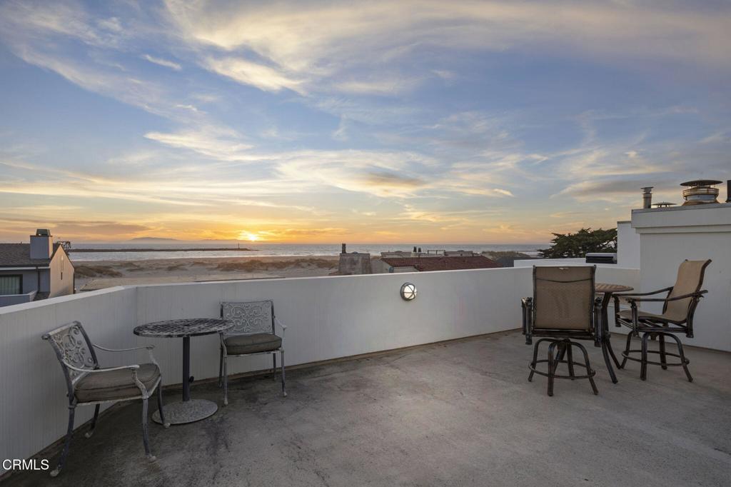 3300 Ocean Drive Property Photo 2