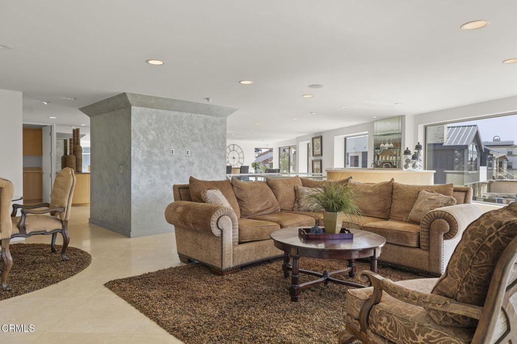 3300 Ocean Drive Property Photo 10