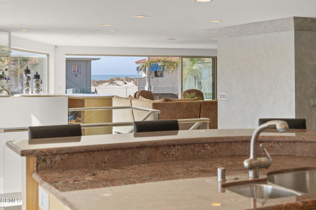 3300 Ocean Drive Property Photo 16