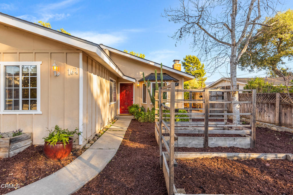 164 N Alvarado Street Property Photo