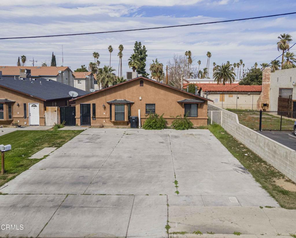130 8th Street Property Photo 1