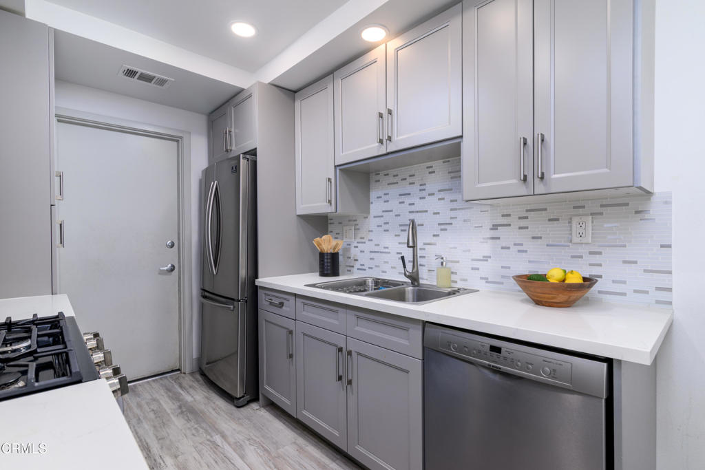 Cantebury Square 215 Real Estate Listings Main Image