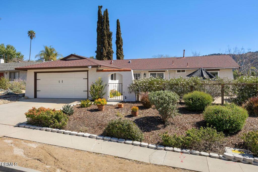 10542 Almond Avenue Property Photo