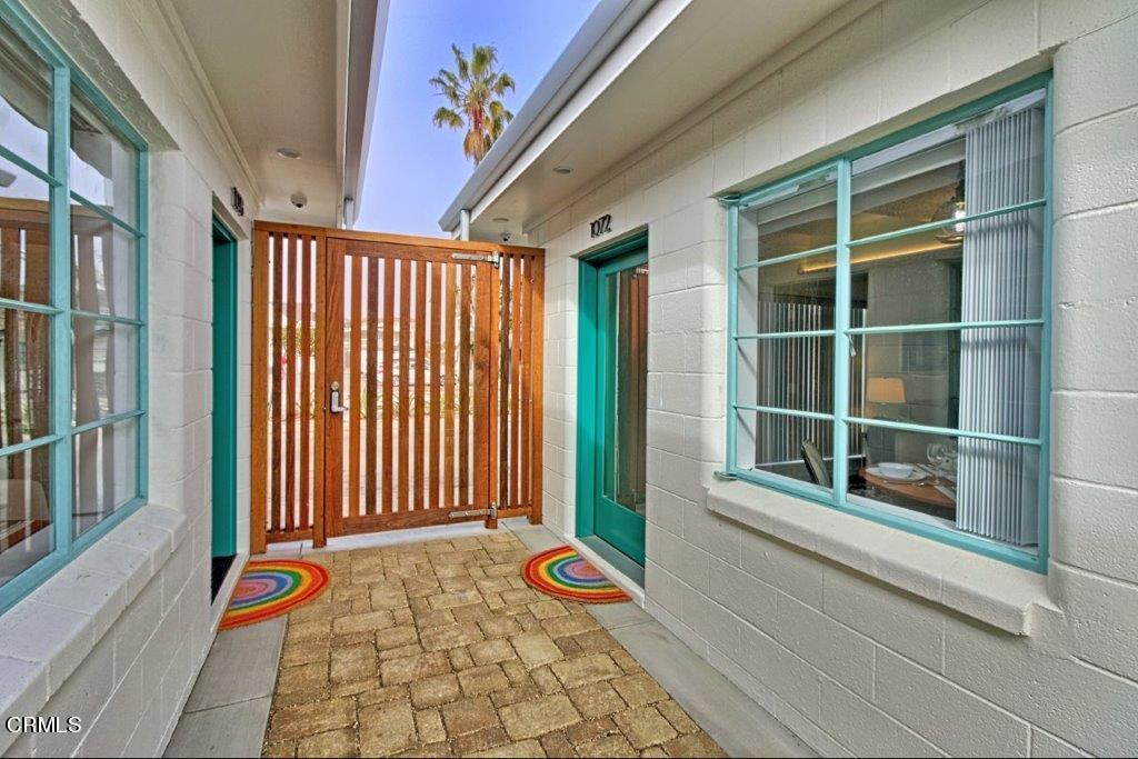1072 S Seaward Avenue Property Photo