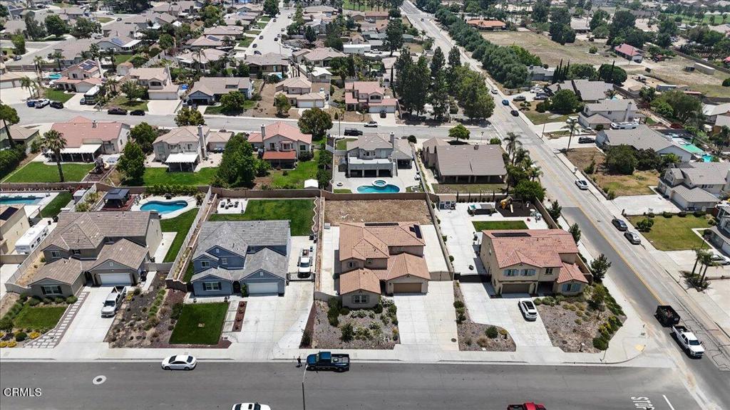 6671 Mirna Avenue Property Photo 3