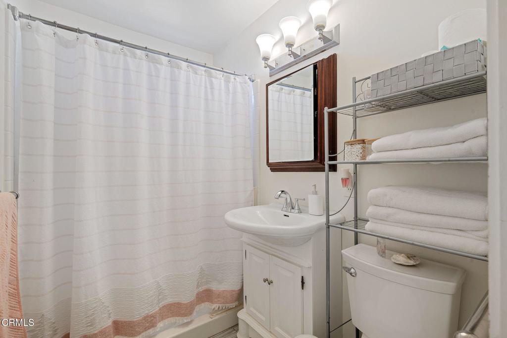 10800 Calle Real Property Photo 12