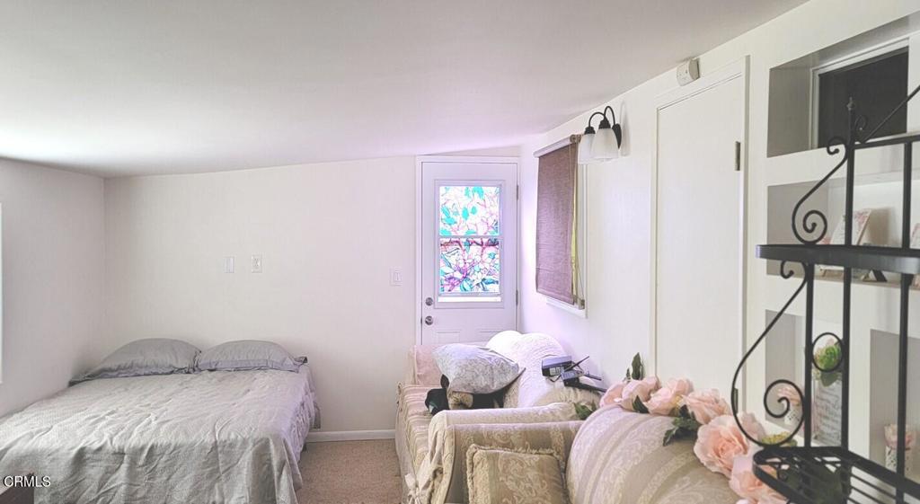 10800 Calle Real Property Photo 14