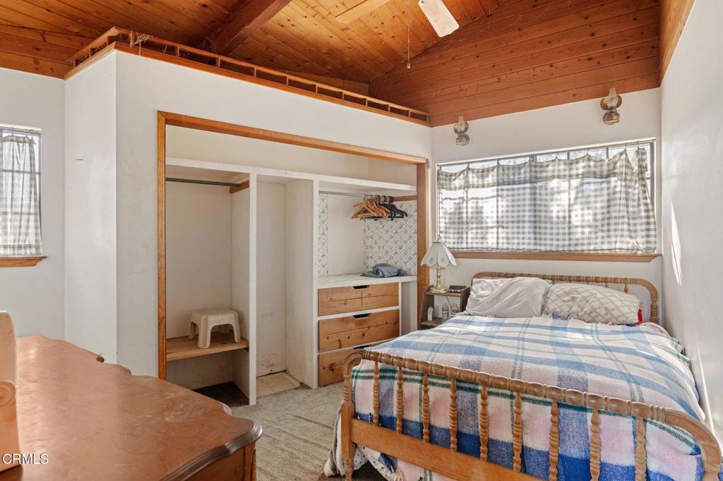 10800 Calle Real Property Photo 25