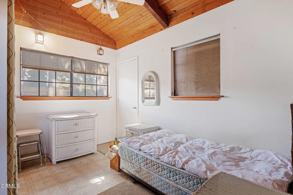 10800 Calle Real Property Photo 26