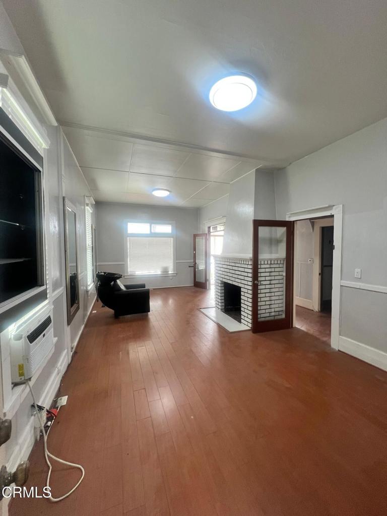 144 S California Street Property Photo 7