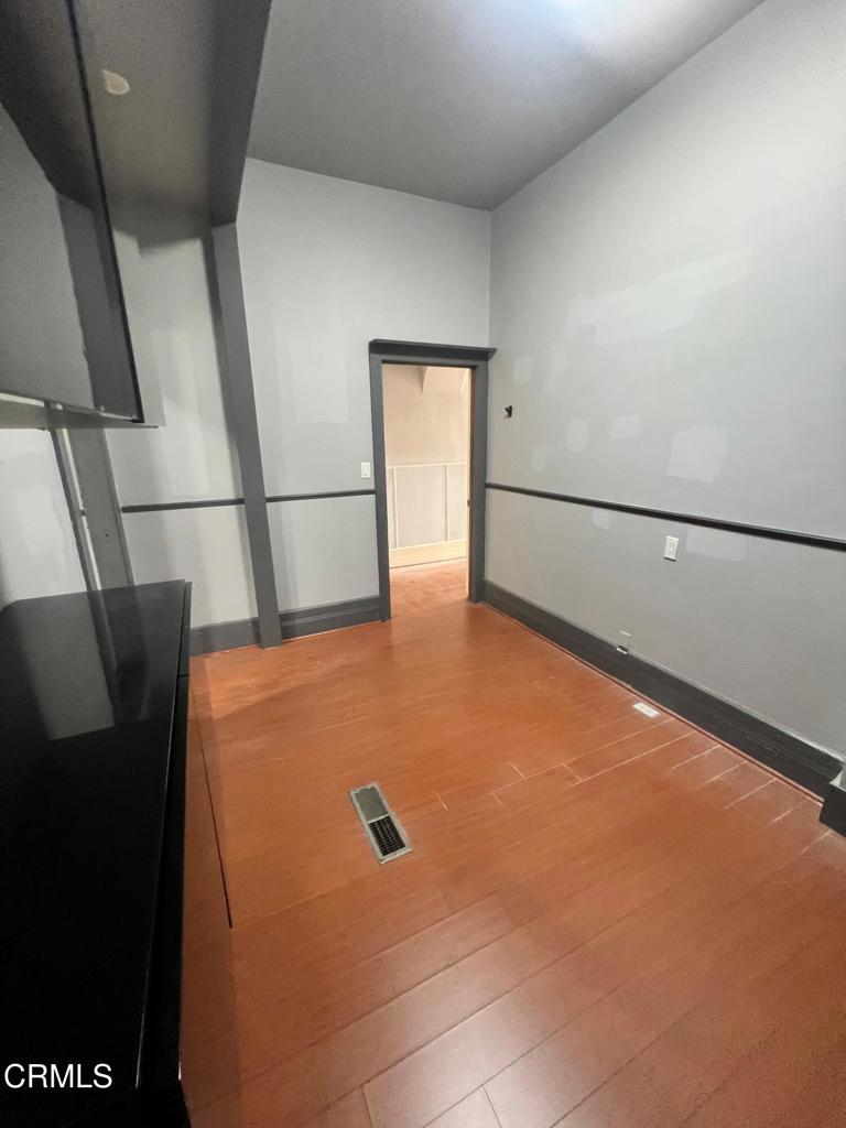 144 S California Street Property Photo 13