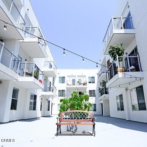 300 W 9th Street Property Photo 5