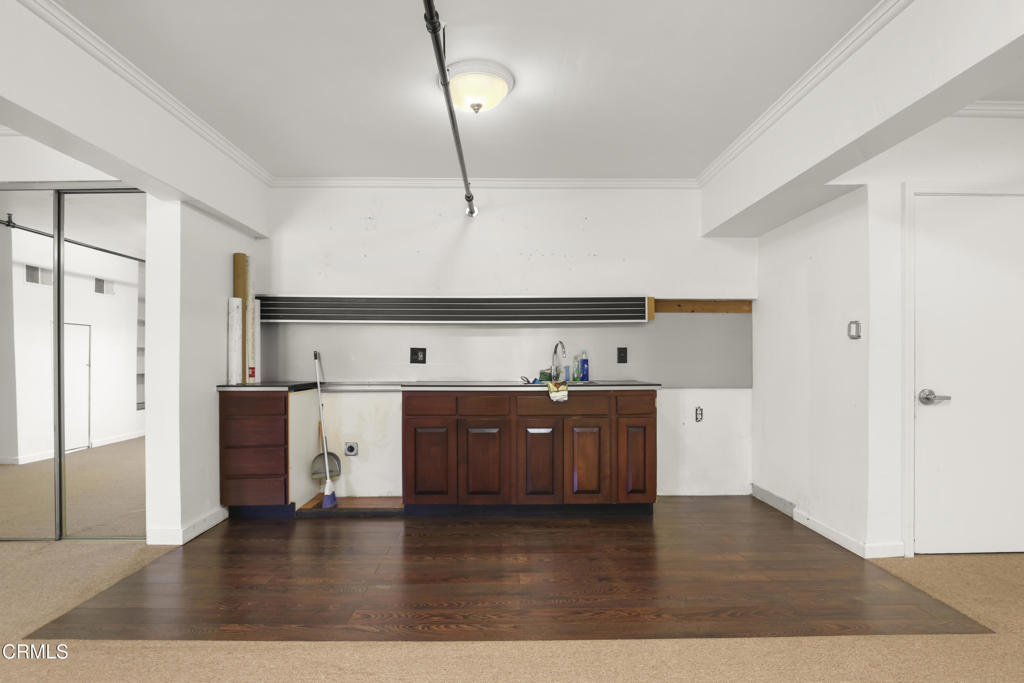 334 Harbour Way Property Photo 11