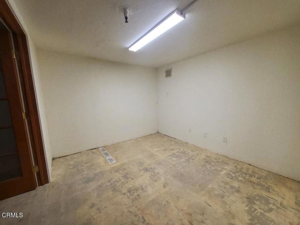 1792 Callens Road C Property Photo 19