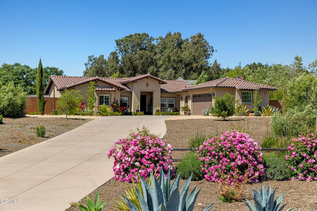 690 Valley Oak Road Property Photo 1