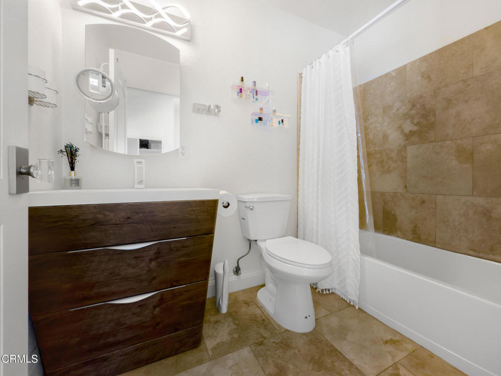 1210 S La Luna Avenue Property Photo 14