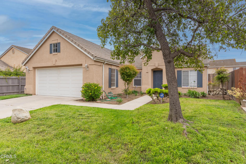 1724 Hilaria Street Property Photo 1
