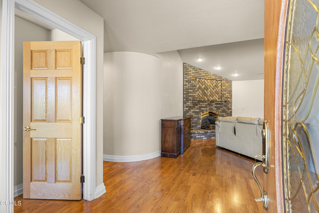 30100 Sunland Way Property Photo 4