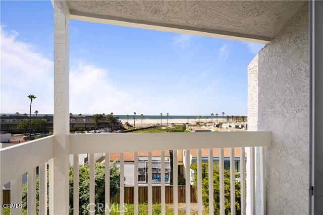 271 S Ventura Road 297 Property Photo 1