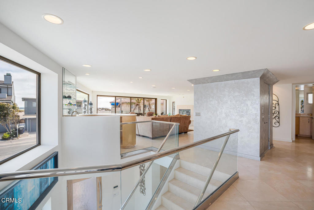 3300 Ocean Drive Property Photo 6