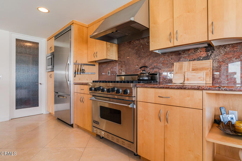 3300 Ocean Drive Property Photo 18